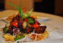 Nikmatnya Tepanyaki di Kolam Renang Aston Pontianak