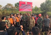 Edi Segel Lahan Terbakar di Sepakat 2