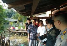 Wali Kota Seriusi Buaya Naik Tangga