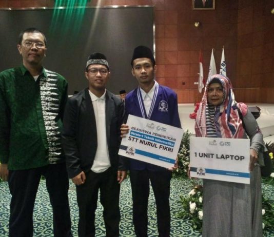 Beasiswa YBM PLN Kalbar Angkat Ekonomi Masyarakat