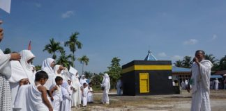 Ratusan Anak PAUD Rasau Jaya Ikuti Manasik Haji