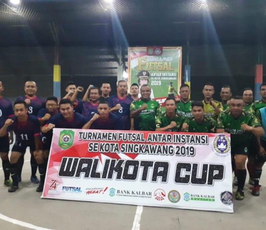 Dandim Ikut Bertanding dalam Turnamen Futsal