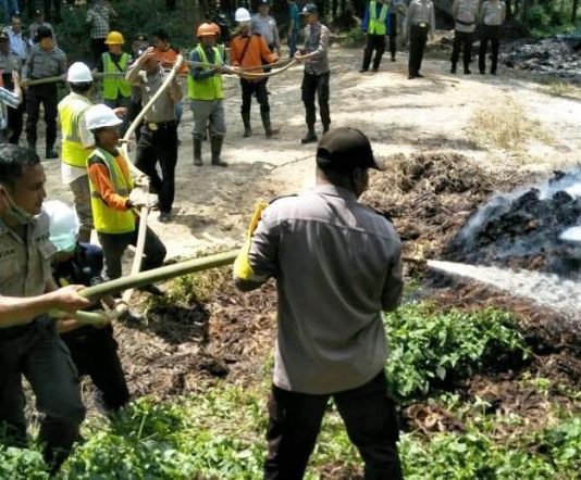 Polres Melawi Gelar Simulasi Pemadaman Karhutla