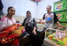 Kisah Sudarsono dan Yulian Jadi Relawan Inkubator Gratis