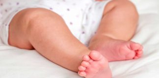 Pedagang Sayur Temukan Bayi di Pinggir Pantai