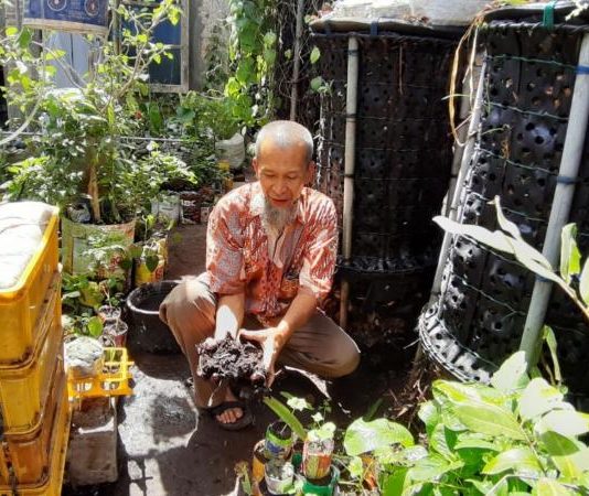 Double Untung Gara-gara Ciptakan Reaktor Cacing