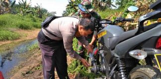 Terobosan Bhabinkamtibmas Padamkan Api