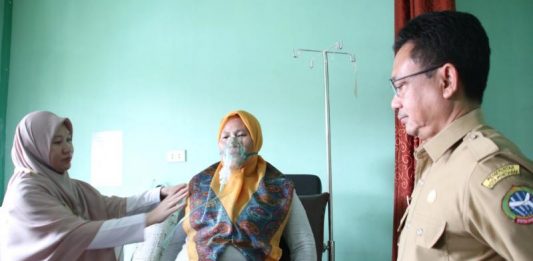 Sesak Nafas, Warga Diimbau ke Rumah Oksigen