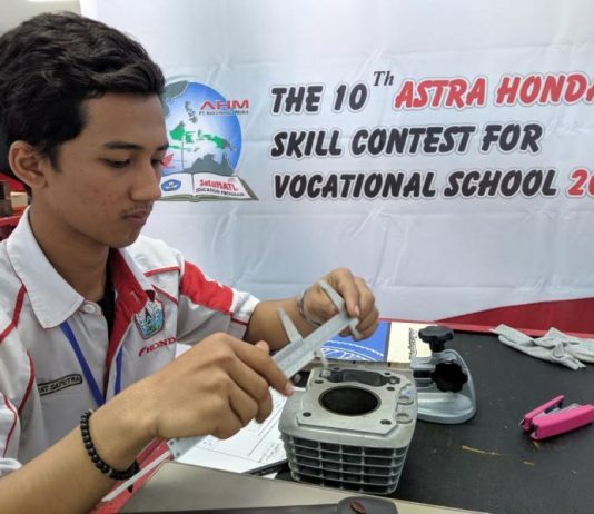 Guru dan Siswa Binaan Astra Pontianak Wakil Kalbar di Kontes Nasional