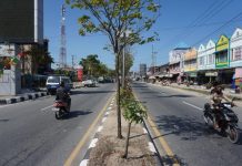 Air Salah Satu Persoalan, pun Jalan yang Layak