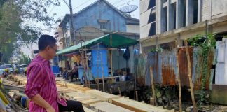 Pembangunan Turap dan Trotoar di Jalan HOS Cokroaminoto Rampung Akhir Tahun