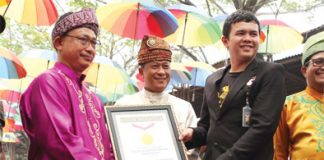 Dirikan 1.220 Telur Tembus Rekor MURI