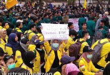 30 September: Kosongkan Kampus! Mahasiswa Sintang Kuliah di DPRD
