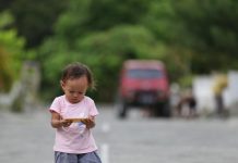 Waktu Pegang HP Dibatasi, Bermainnya di Luar Ruangan