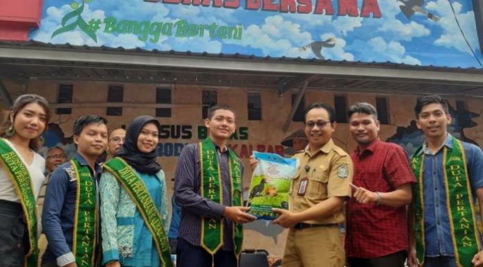 Gandeng Milenial Promosi Beras Lokal Kalbar