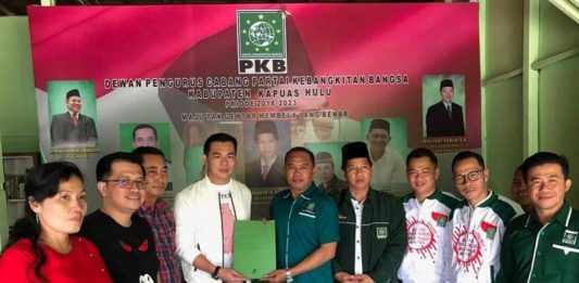 Pilkada Kapuas Hulu, Sis Siap Berpasangan Dengan Zainuddin