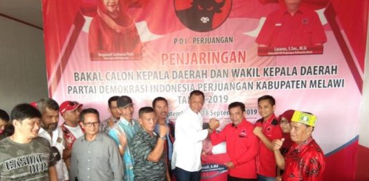 Firman Muntaco Daftarkan Diri ke PDIP