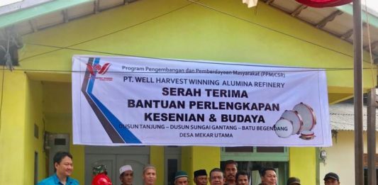 PT WHW Serah Bantuan Kesenian dan Budaya Kepada Tiga Dusun di Desa Mekar Utama