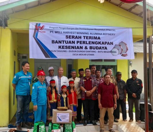 PT WHW Serah Bantuan Kesenian dan Budaya Kepada Tiga Dusun di Desa Mekar Utama