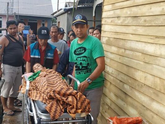 Dua Bulan Terkulai di Rumah Tanpa Pengobatan, Anjani Akhirnya Dilarikan ke Puskesmas
