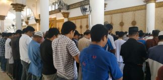 Masjid Mujahidin Pontianak Gelar Salat Gerhana, Diikuti Ribuan Jemaah