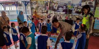 Traffic Floor Game, Inovasi Satlantas Melawi Tanamkan Pendidikan Lalu Lintas Kepada Anak Usia Dini