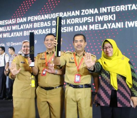 Dua Layanan Publik Pemkot Raih Penghargaan Zona Integritas WBK