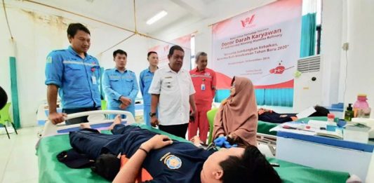Sambut Tahun Baru, Ratusan Karyawan PT WHW Donor Darah Untuk Kebutuhan Empat Rumah Sakit di Ketapang