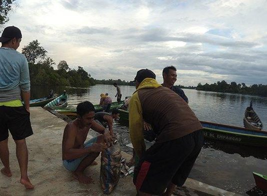 Jaga Ketat Danau Lindung, Warga Empangau Melimpah Ikan, Hasil Panen Disisihkan Untuk Gaji Guru Honorer