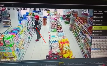 Aksi Pencurian di Indomaret Kota Sanggau Terekam CCTV