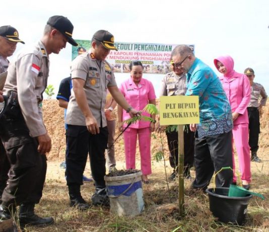 Polri Peduli Penghijauan, Polres Bengkayang Tanam Pohon