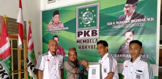 Hari Pertama, Dua Bakal Paslon Daftar ke PKB Bengkayang