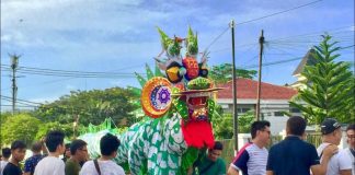 Pawai Naga Bersinar Ramaikan Perayaan Cap Go Meh