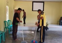 Polsek Monterado Bersihkan Gereja Bethel Indonesia Sansibo