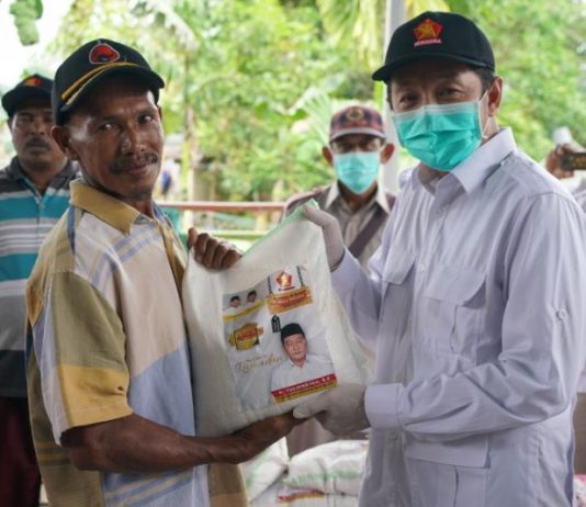 Aksi Sosial di Kubu Raya, Yuliansyah Disambut Hangat