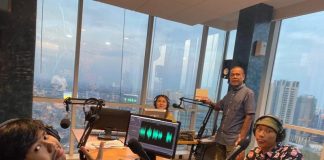 BEDA PENGUSAHA DAN POLITISI