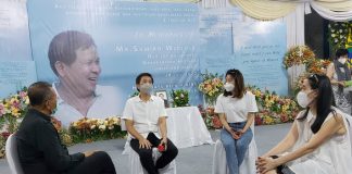 Melayat Drive-Through