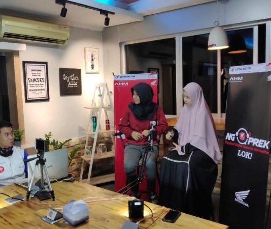 Komunitas Sedekah Jalanan Bersama Astra Motor Pontianak Gelar Kegiatan ‘Berbagi Dengan Cari Aman’