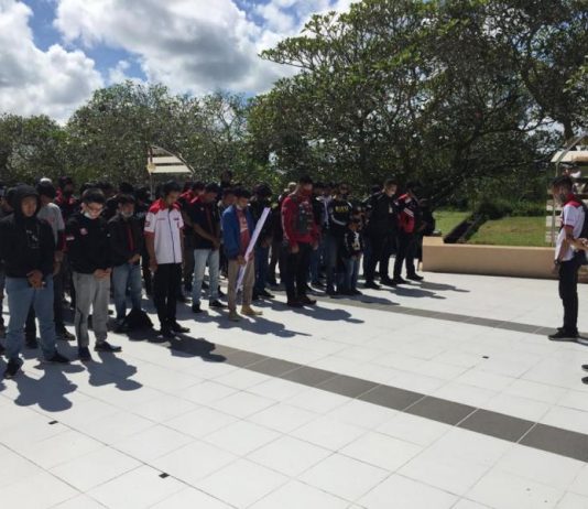 Peringati HUT RI, Honda West Borneo Community Mengheningkan Cipta di Makam Pahlawan