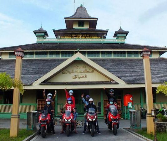 Gandeng Community Honda ADV Indonesia (HAI), Honda Kalbar Gelar ADV On Vacation