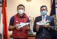 Menparekraf Sandiaga Uno Pertama Dapat AZA 6.9 Limited Edition