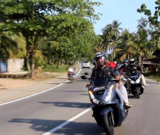Komunitas Honda PCX Club Indonesia Chapter Pontianak Gelar Agenda Ngabuburit