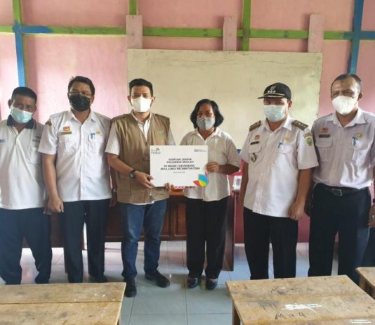 Melalui Program Peduli, PLN Lakukan Perbaikan di SD Negeri 10 Lumut Bunkang