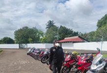 Beri Penghormatan Kepada Pahlawan, Bersama Komunitas HWBC Kunjungi Makam Pahlawan