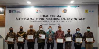 Hari Listrik Nasional ke-76, BPN Serahkan Aset PLN