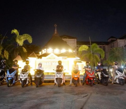 Gelar Rolling City, Komunitas Honda PCX Kunjungi Tempat wisata di Pontianak