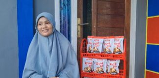 Tingkatkan Produksi Hingga Go International, PLN Berikan Bantuan Alat Produksi UMKM Larasita