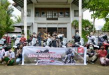 Touring CB150X Agendakan Kegiatan Bakti Sosial