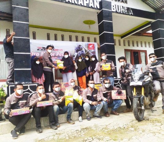 Peduli Sesama, Touring CB150X “Explore Kapuas” Berikan Tali Asih di Panti Asuhan Harapan Bunda