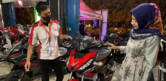 Tingkatkan Layanan Kepada Masyarakat, Honda Hadirkan Program Friday Night Sales ( FaNS)
